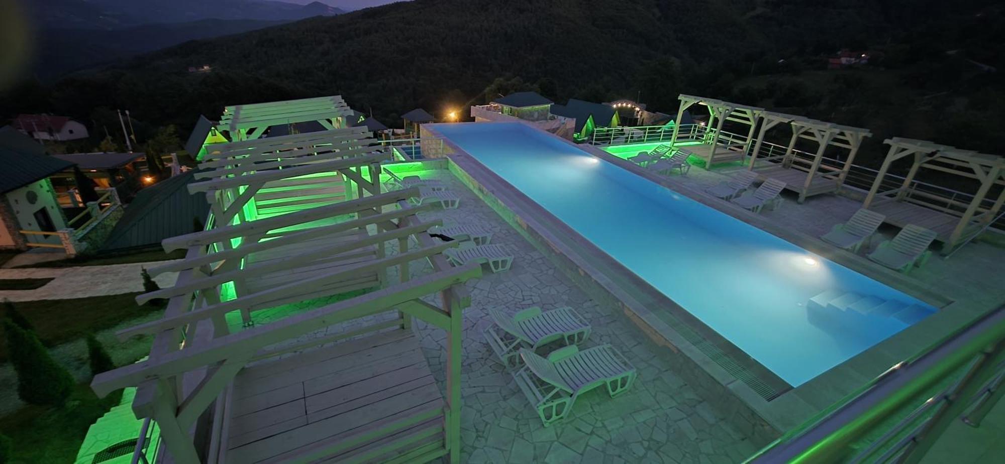 Bali Mountain Montenegro Hotel 4*