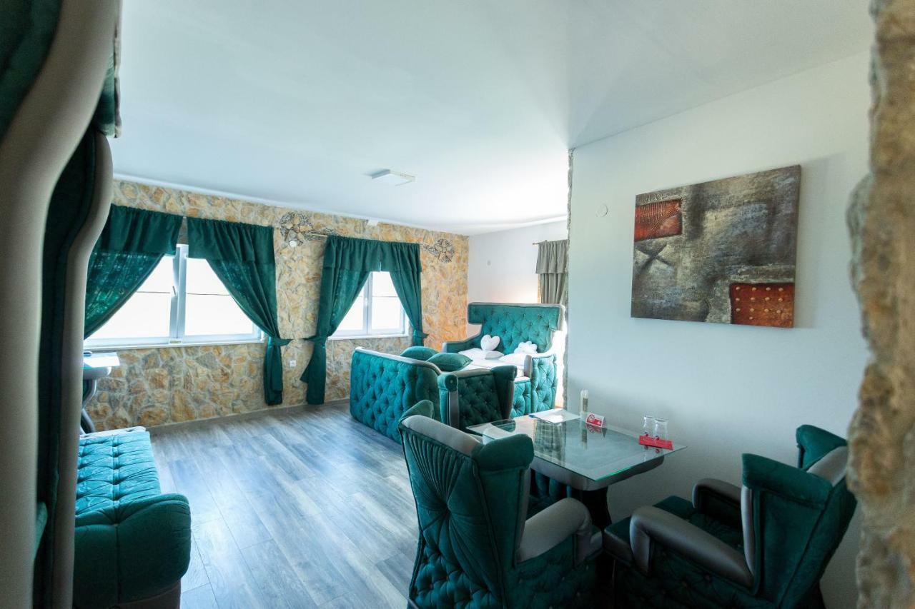 Hotel Bali Mountain Montenegro 4*